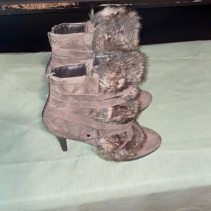 Fur boot’s w/heel’s